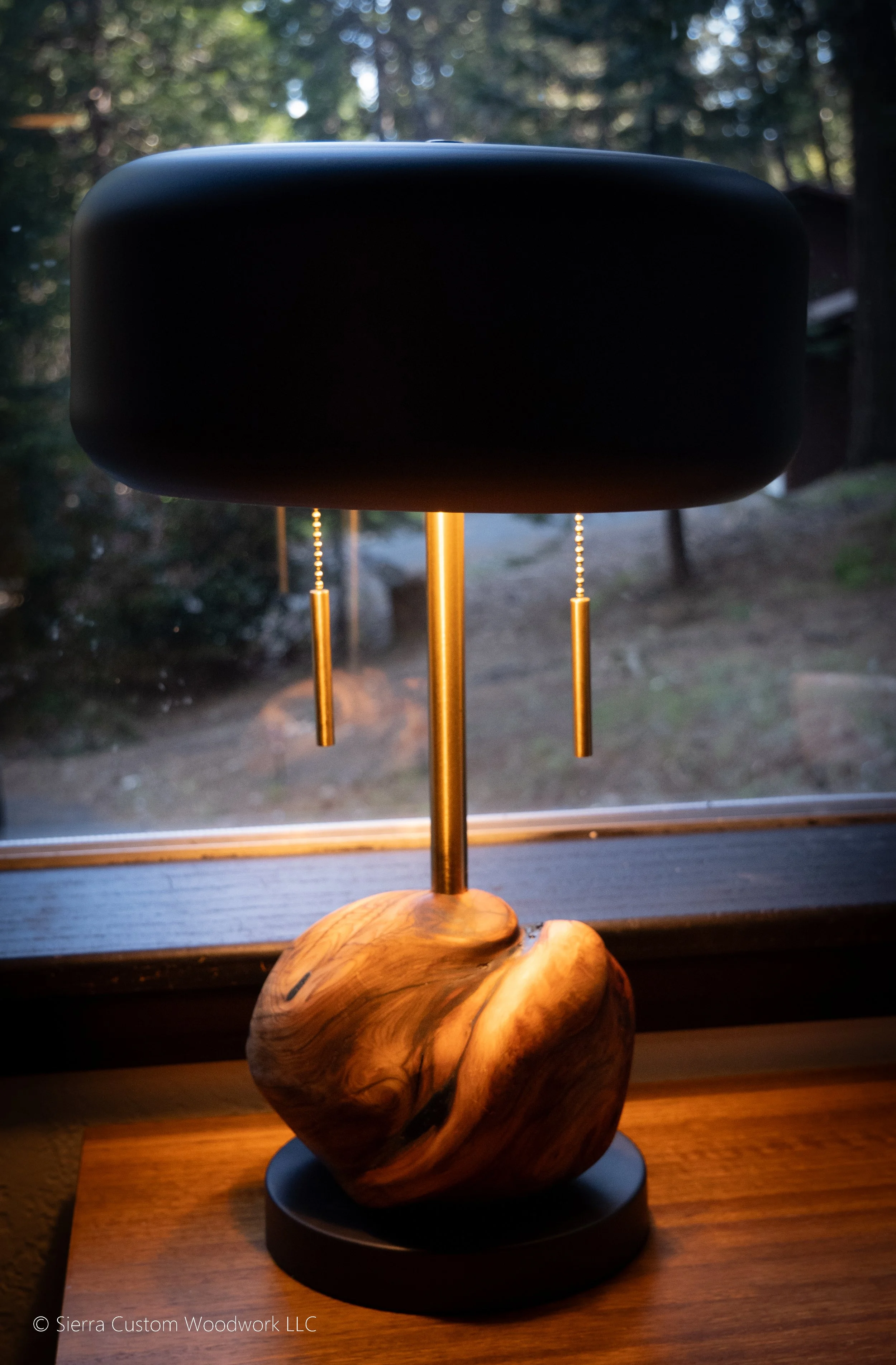 Burl Table Lamp detail